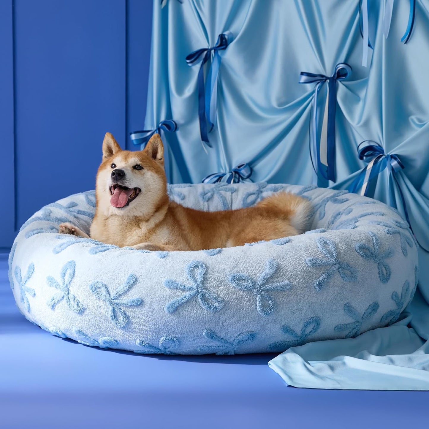 Lesure Donut Dog Bed Medium Size Dog - round Cat Beds for Indoor Calming Pet with Washable Cover, Cute Modern Puppy Beds with Jacquard Shaggy Plush & anti Slip Bottom, 30 Inch, Blue